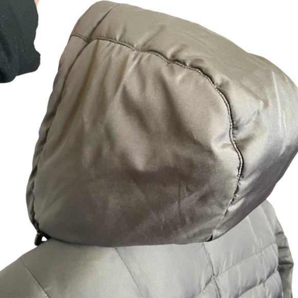 Dark Gray Feather Down Puffer Jacket 🤍 - Picture 11 of 16